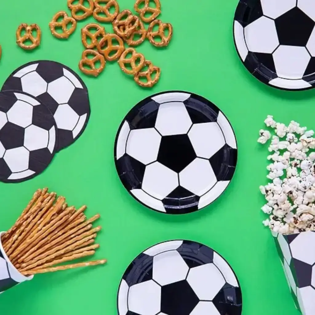 Rund paptallerken Fodbold ø18cm (sæt med 6 stk.)