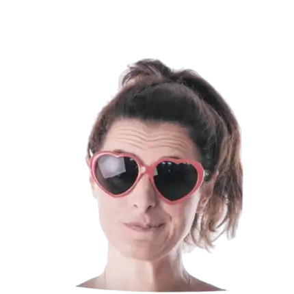 Briller med røde hjerter