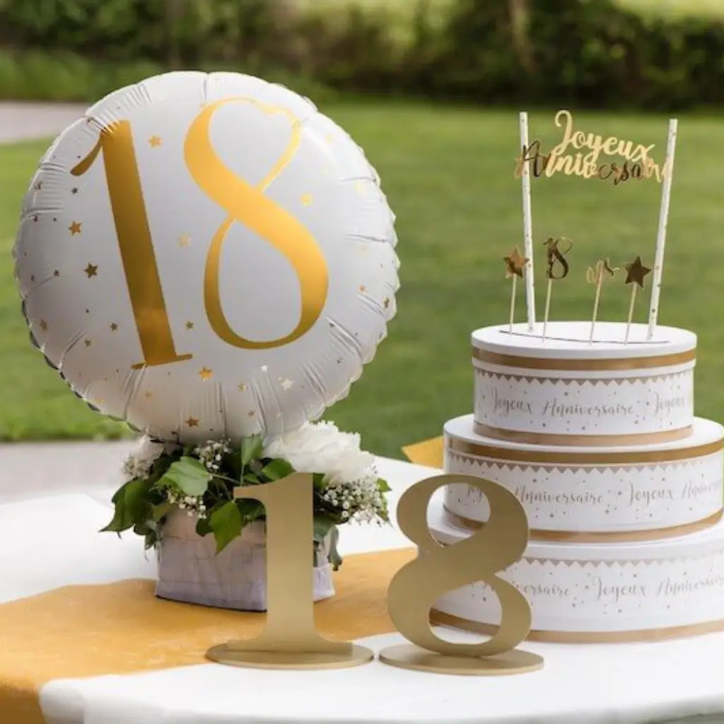 Bold Hvid/Guld 18 år ø45cm