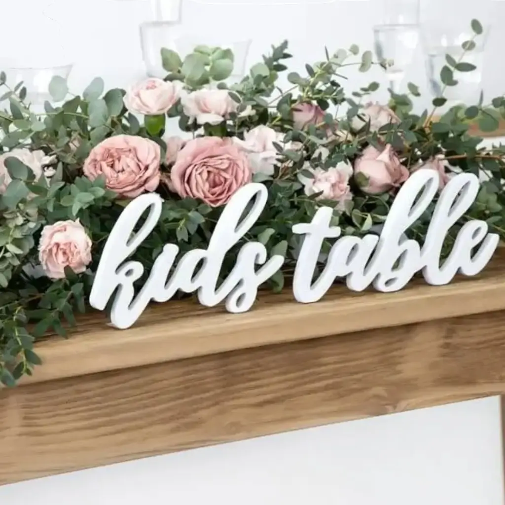 Bogstaver "Kids Table" hvid