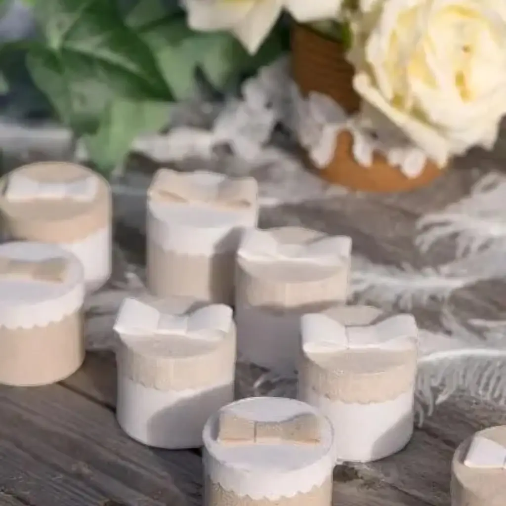 Rund juteæske - ø 5 x 5 cm - sæt med 4 stk.