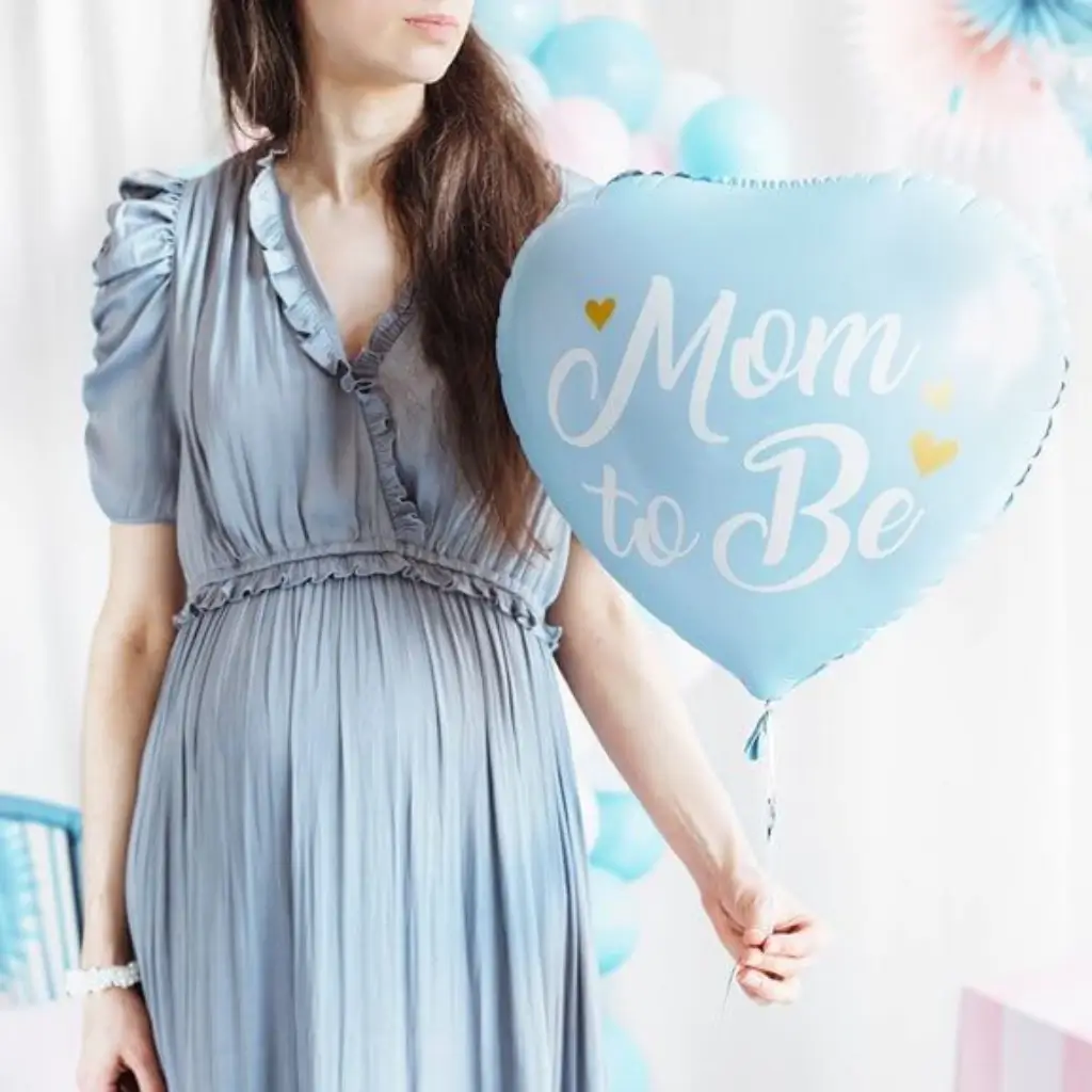 Ballon i aluminium med et blåt hjerte - 35 cm - "Mom to Be