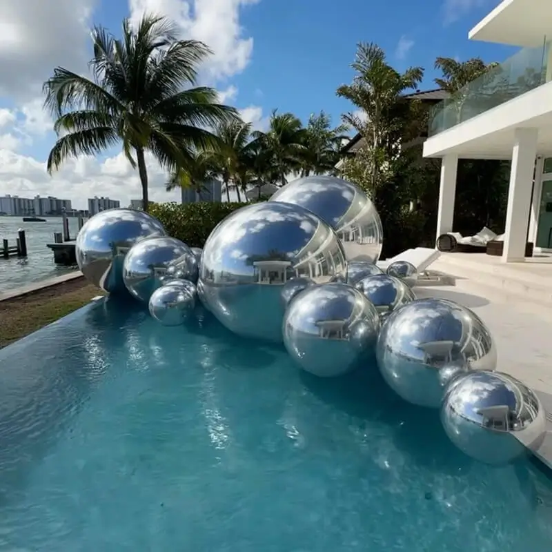 Oppustelig sølv spejlkugle 150 cm - genanvendelig dekoration